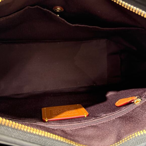 Limited‼️Coach CZ178 Laurel Shoulder Bag In Signature Leather In Black - Picture 6 of 7